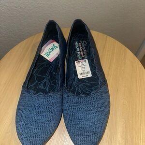 Women’s Sketchers Air-Cooled Memory Foam Flats